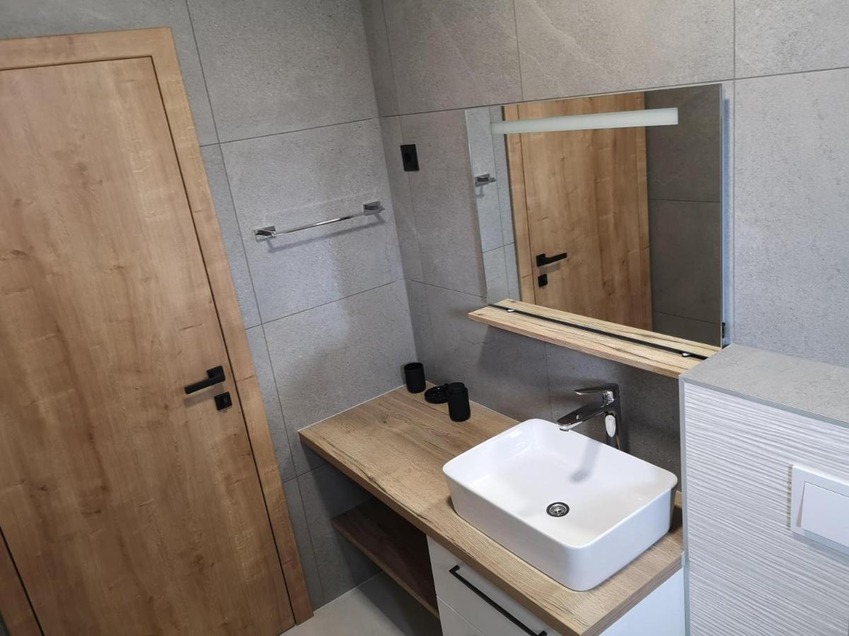 Villa Sara With Sea View And Private Heated Pool Omiš Exterior foto
